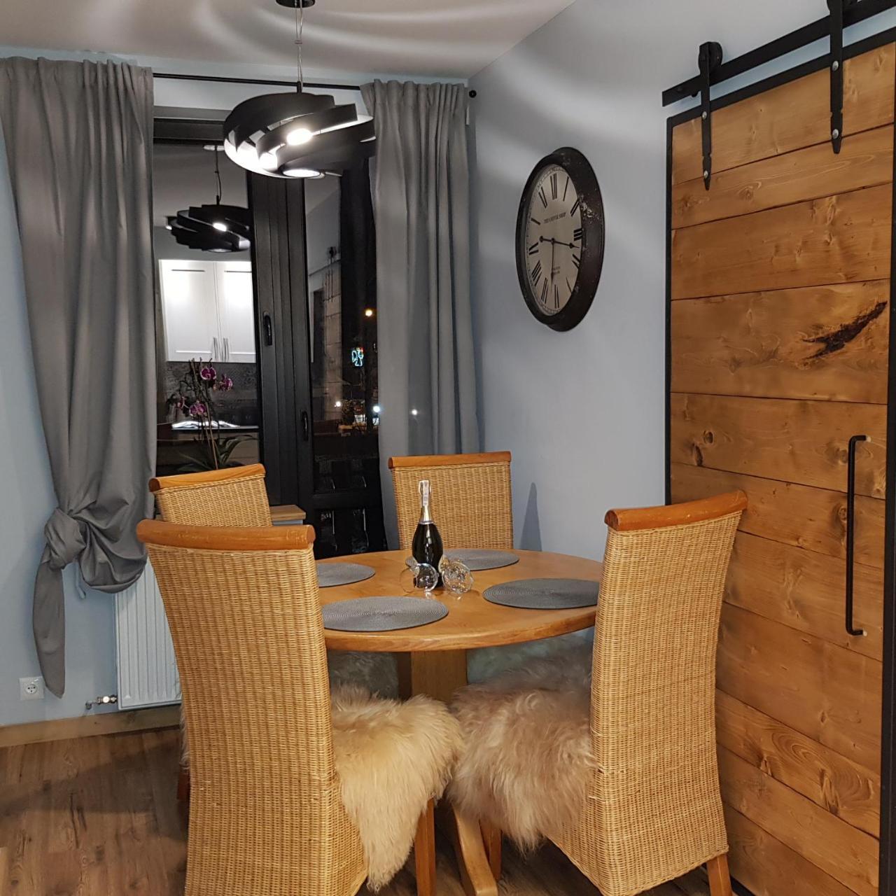 33 Apartment